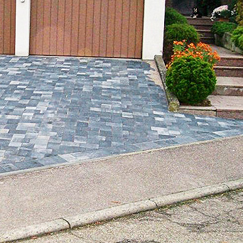 Referenz: Hofeinfahrt Referenz Hofeinfahrt